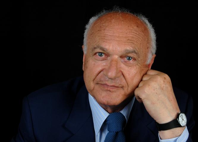 M. Pierre NOra